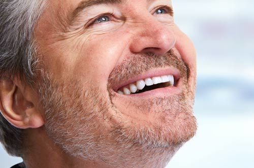In-nur-1-Stunde-ist-die-Behandlung-abgeschlossen Mit-Cerec-ist-in-nur-1-Stunde-die-Behandlung-abgeschlossen